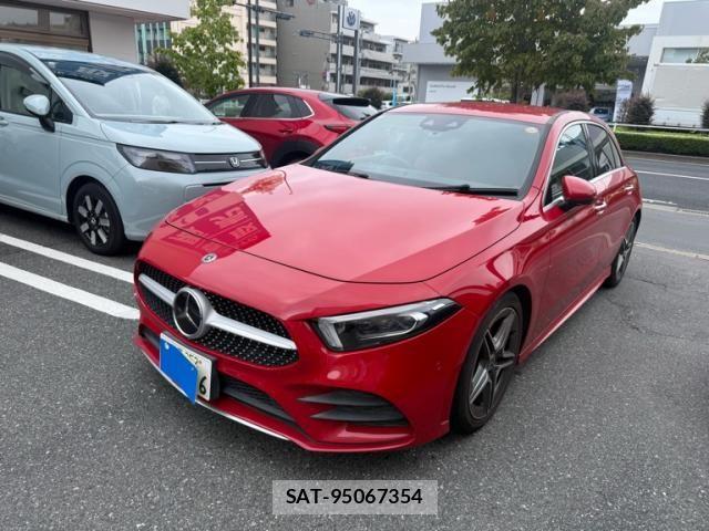 Mercedes Benz A-CLASS 2019-12 8830203-2