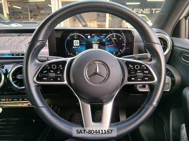 Mercedes Benz A-CLASS 2021-08 8830202-9