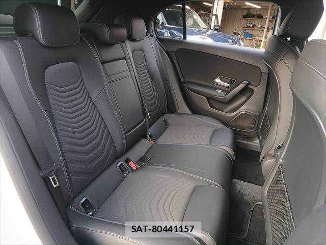 Mercedes Benz A-CLASS 2021-08 8830202-7