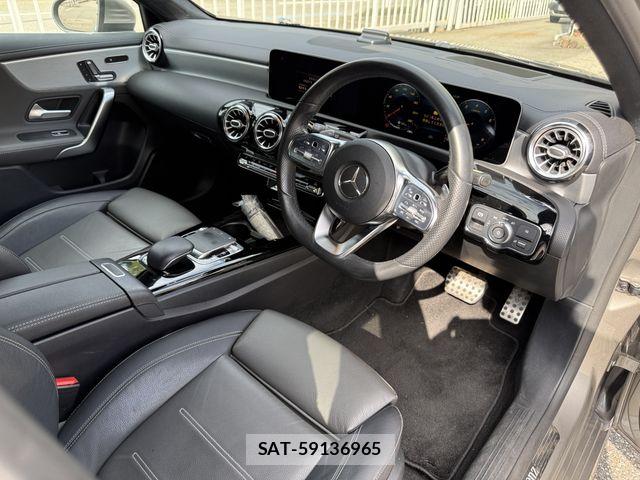 Mercedes Benz A-CLASS 2019-08 8849744-9