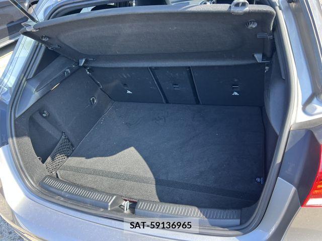 Mercedes Benz A-CLASS 2019-08 8849744-14