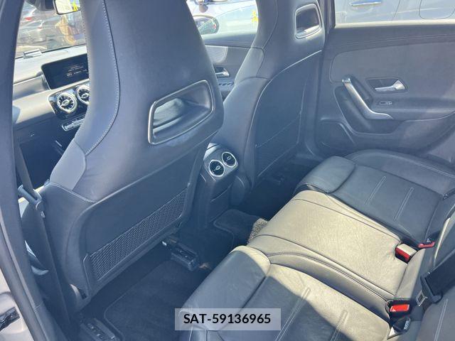 Mercedes Benz A-CLASS 2019-08 8849744-15