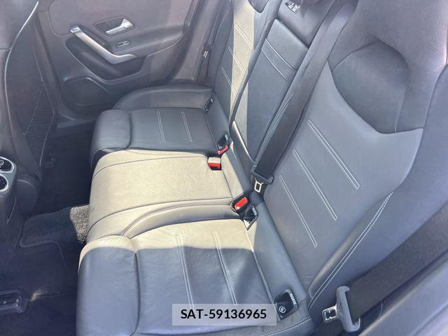 Mercedes Benz A-CLASS 2019-08 8849744-18