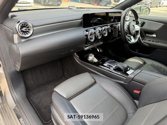 Mercedes Benz A-CLASS 2019-08 8849744-1
