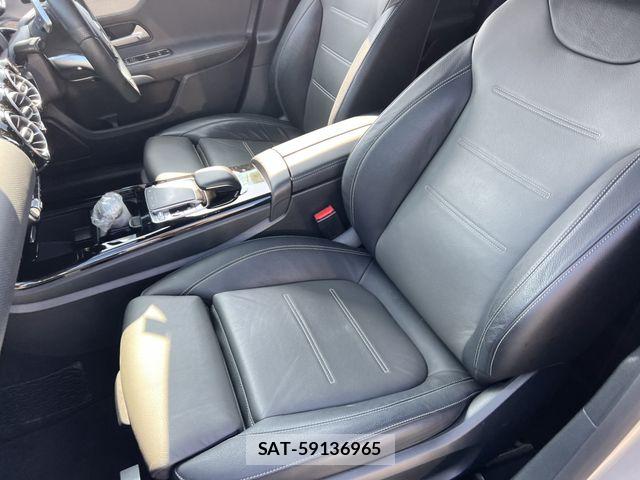 Mercedes Benz A-CLASS 2019-08 8849744-19