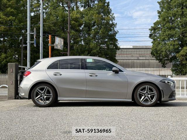 Mercedes Benz A-CLASS 2019-08 8849744-5