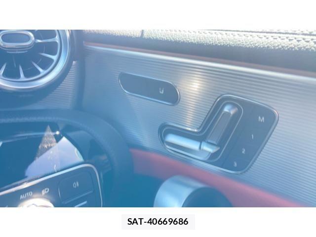 Mercedes Benz A-CLASS 2019-12 8849742-18