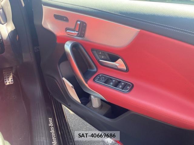 Mercedes Benz A-CLASS 2019-12 8849742-7