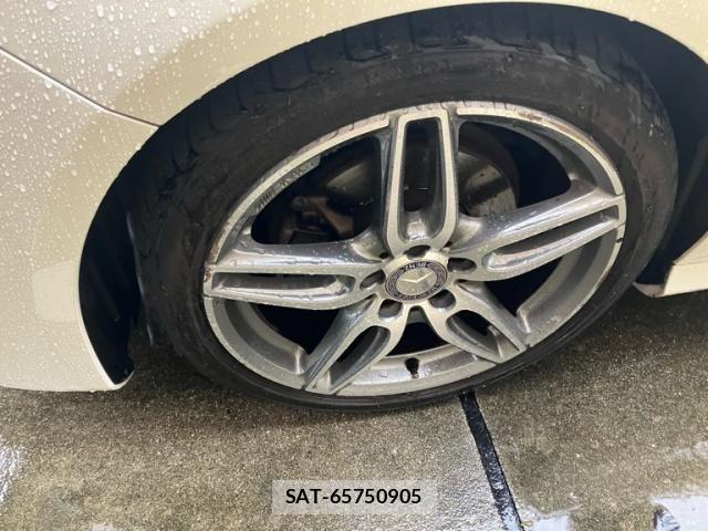 Mercedes Benz A-CLASS 2016-03 8849740-3