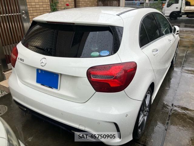 Mercedes Benz A-CLASS 2016-03 8849740-7
