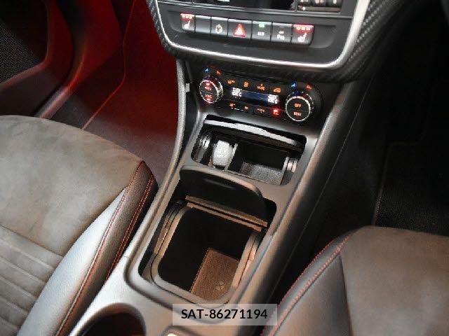Mercedes Benz A-CLASS 2015-01 8871411-9