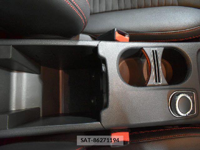 Mercedes Benz A-CLASS 2015-01 8871411-19