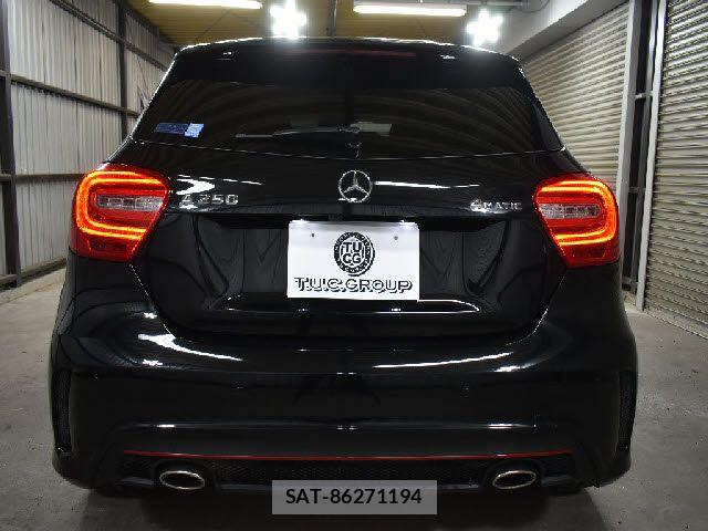 Mercedes Benz A-CLASS 2015-01 8871411-28