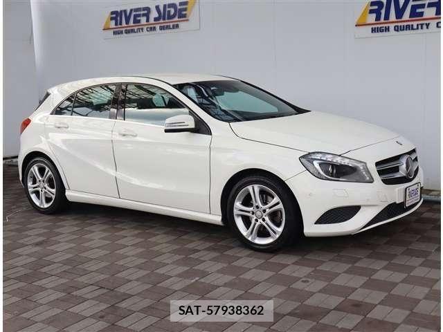 Mercedes Benz A-CLASS 2014-07 8880683-17