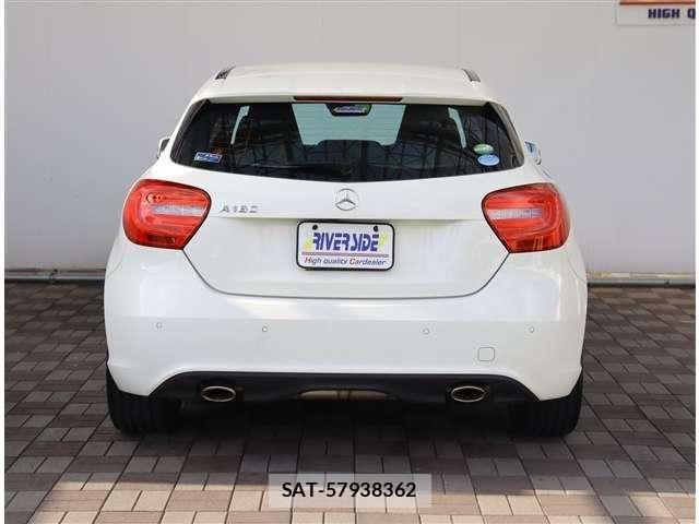 Mercedes Benz A-CLASS 2014-07 8880683-19