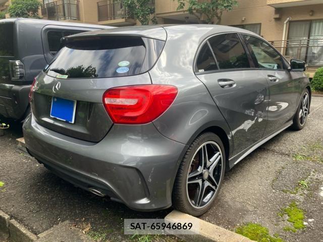 Mercedes Benz A-CLASS 2014-12 8880684-3
