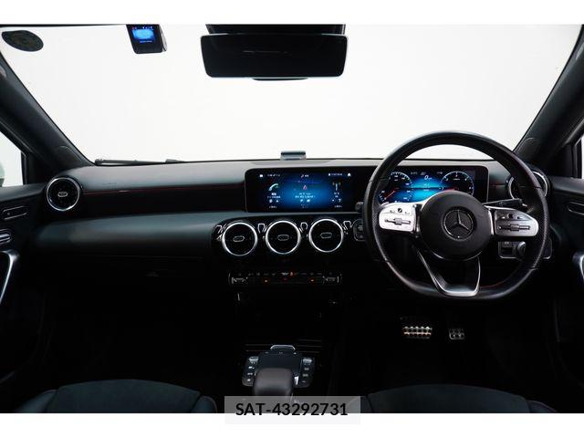 Mercedes Benz A-CLASS 2020-08 8883889-11