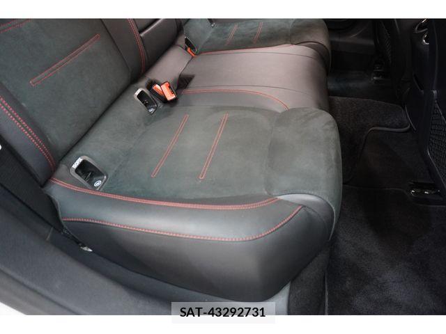 Mercedes Benz A-CLASS 2020-08 8883889-24