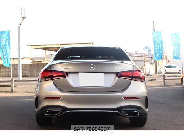 Mercedes Benz A-CLASS 2019-09 3378850-2