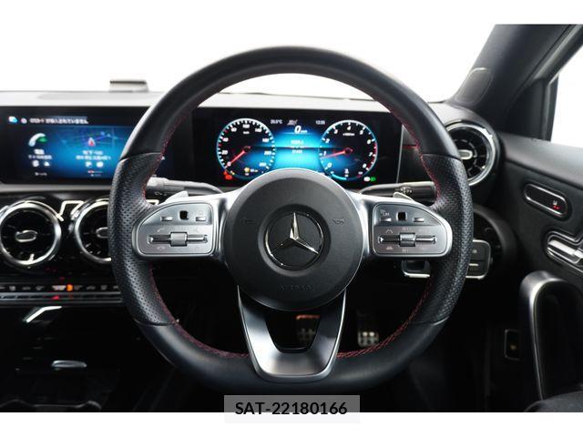 Mercedes Benz A-CLASS 2021-02 3675563-10