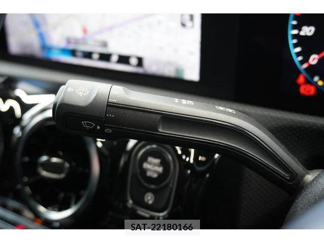 Mercedes Benz A-CLASS 2021-02 3675563-13