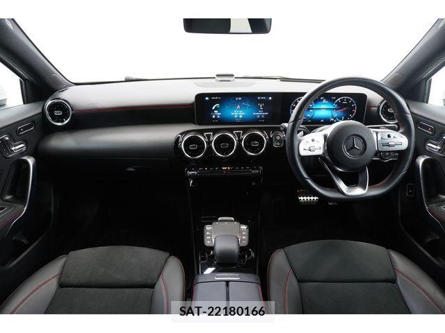 Mercedes Benz A-CLASS 2021-02 3675563-18