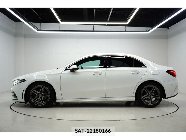 Mercedes Benz A-CLASS 2021-02 3675563-3