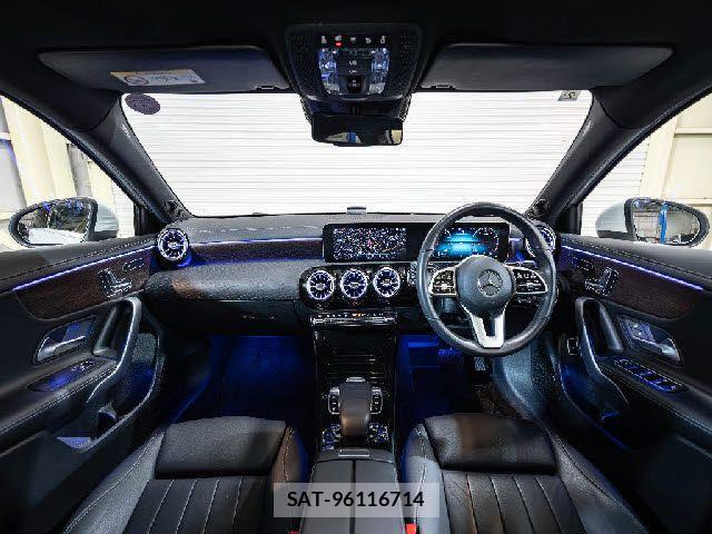 Mercedes Benz A-CLASS 2021-02 3675567-1