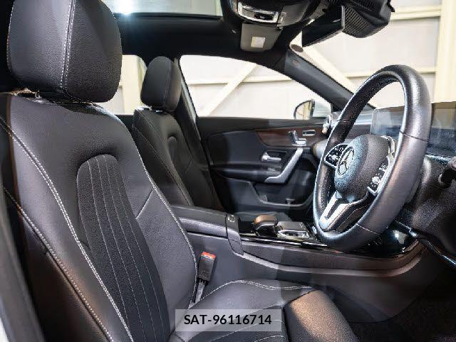 Mercedes Benz A-CLASS 2021-02 3675567-8