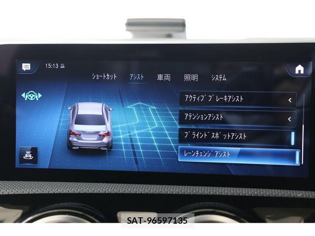 Mercedes Benz A-CLASS 2020-02 4326679-21