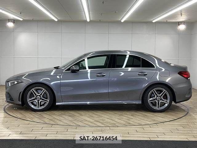 Mercedes Benz A-CLASS 2020-05 4755351-15
