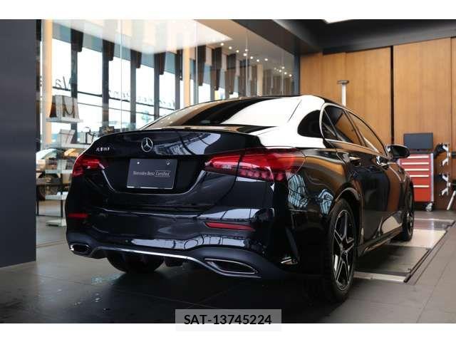Mercedes Benz A-CLASS 2025-02 4966771-7