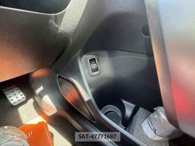 Mercedes Benz A-CLASS 2024-08 5871655-11
