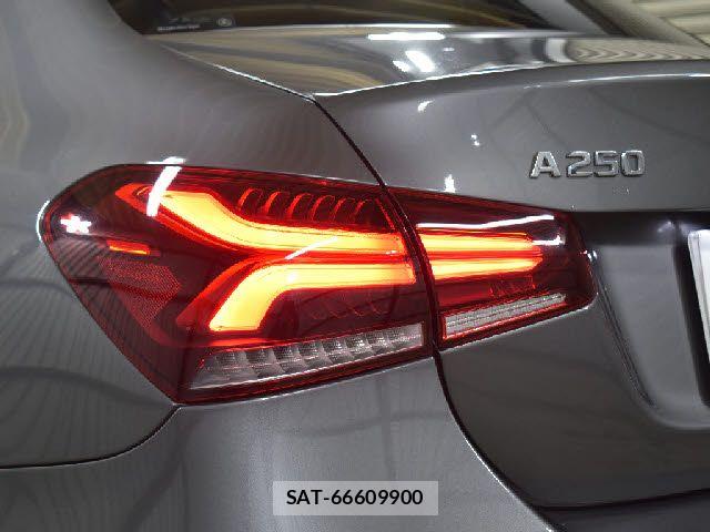 Mercedes Benz A-CLASS 2019-09 5871666-26