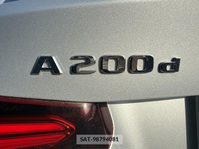 Mercedes Benz A-CLASS 2023-04 6245541-4