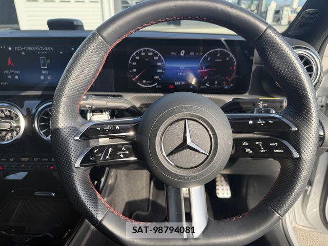 Mercedes Benz A-CLASS 2023-04 6245541-6