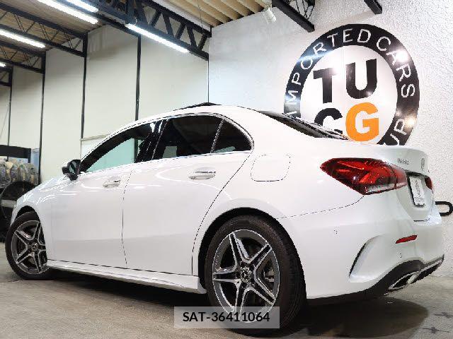 Mercedes Benz A-CLASS 2019-12 6245543-2