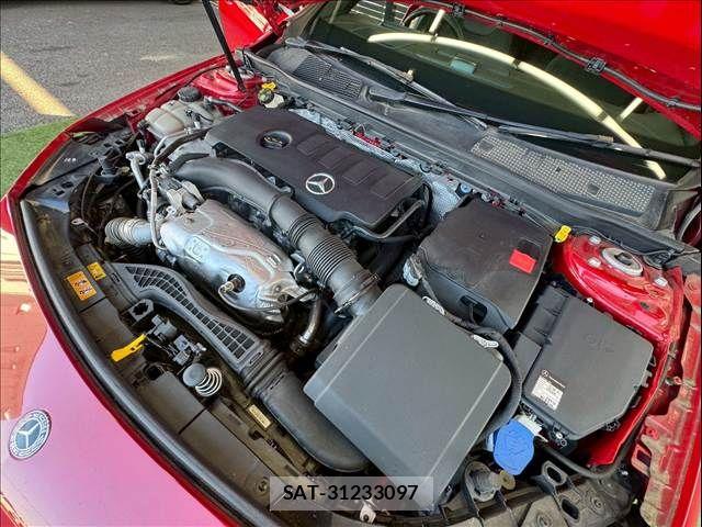 Mercedes Benz A-CLASS 2019-10 6276779-11