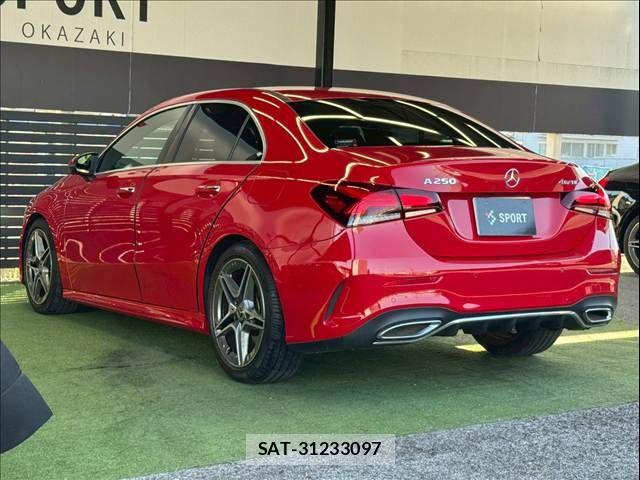 Mercedes Benz A-CLASS 2019-10 6276779-16