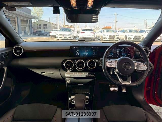 Mercedes Benz A-CLASS 2019-10 6276779-3