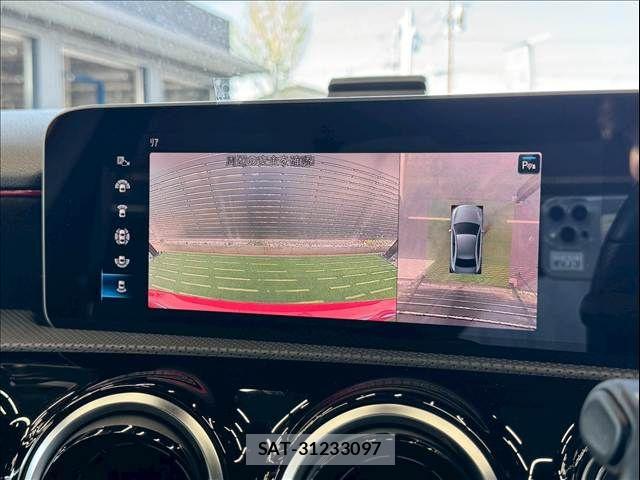 Mercedes Benz A-CLASS 2019-10 6276779-5