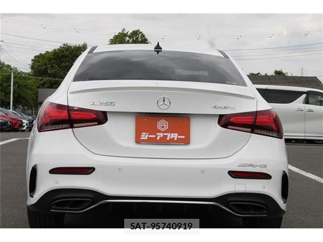 Mercedes Benz A-CLASS 2020-02 6613100-10