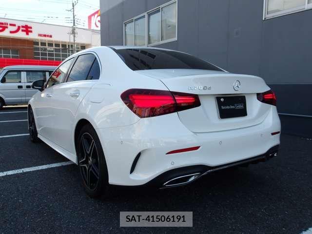 Mercedes Benz A-CLASS 2023-09 6641940-14