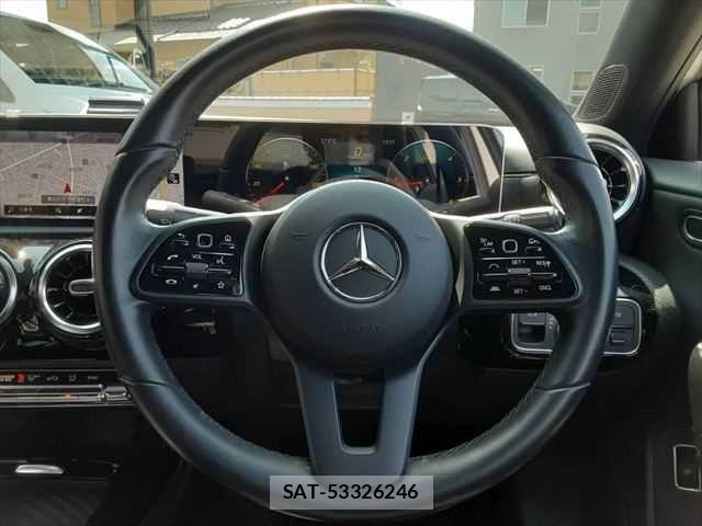 Mercedes Benz A-CLASS 2020-06 6672428-9
