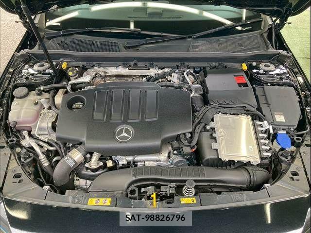 Mercedes Benz A-CLASS 2023-11 6672426-11