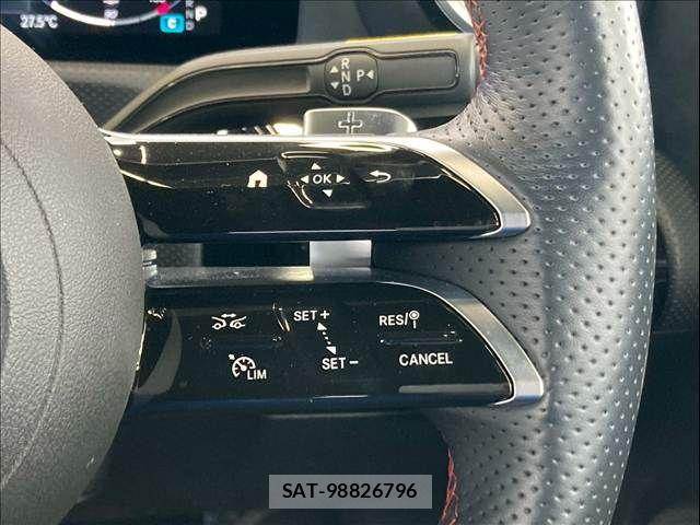 Mercedes Benz A-CLASS 2023-11 6672426-7