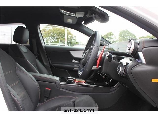 Mercedes Benz A-CLASS 2020-02 7059428-24