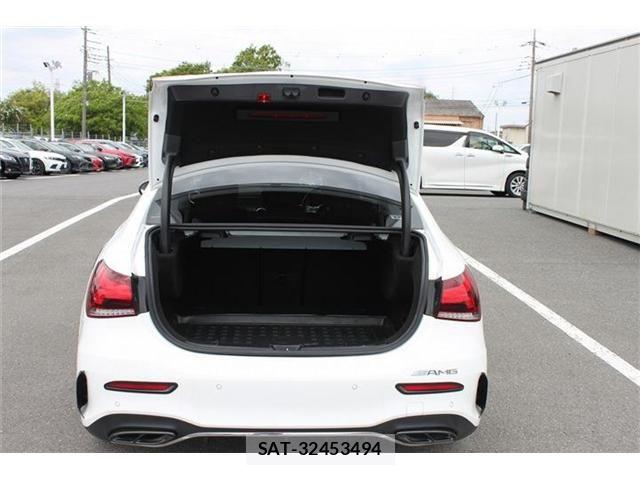 Mercedes Benz A-CLASS 2020-02 7059428-28