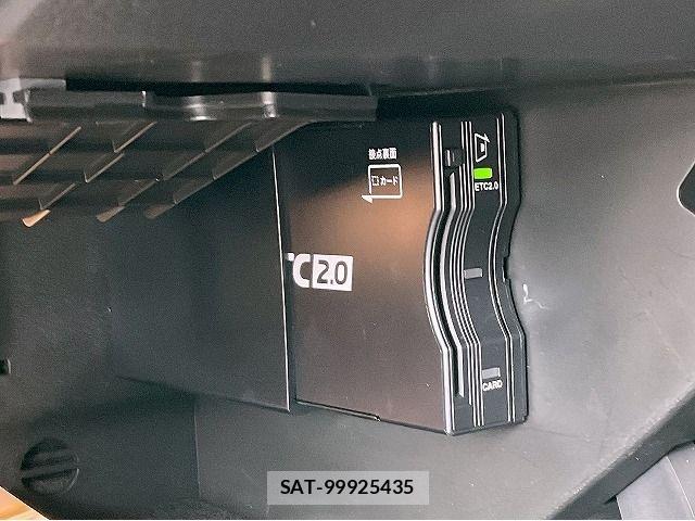 Mercedes Benz A-CLASS 2020-09 7221498-9