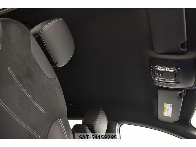 Mercedes Benz A-CLASS 2025-06 7221500-4